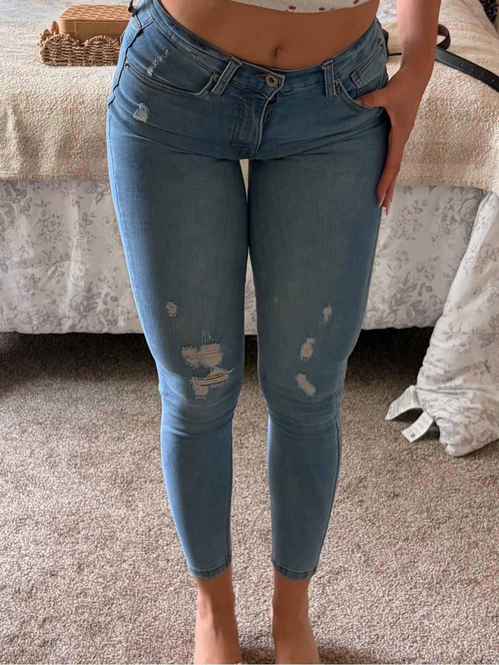 Fashion Nova Light Blue Distressed Ankle Skinny Jeans - Picture 1 of 4